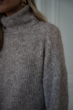 Jersey de cuello alto Sora - Taupe
