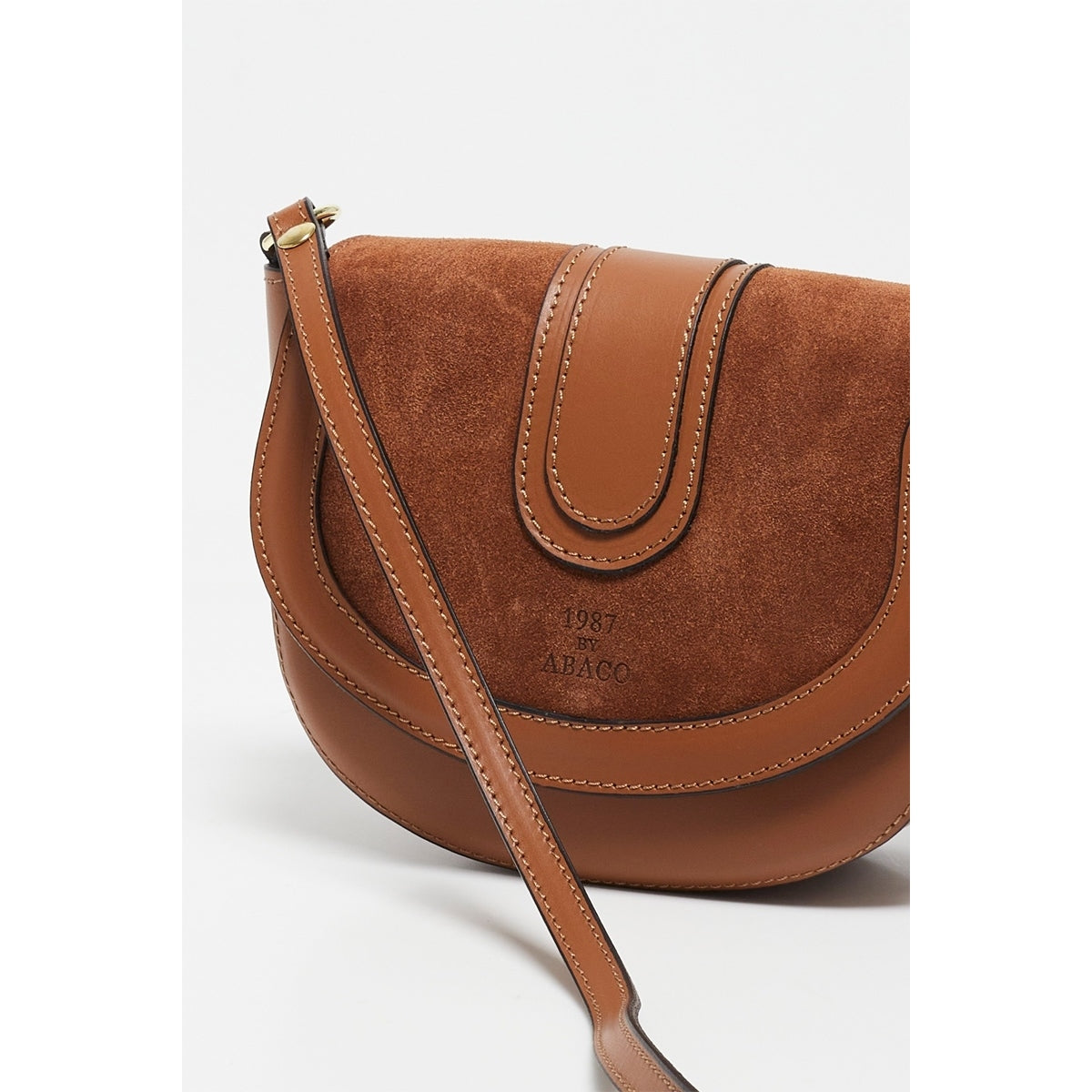 Gwen Shoulder Bag - Camel