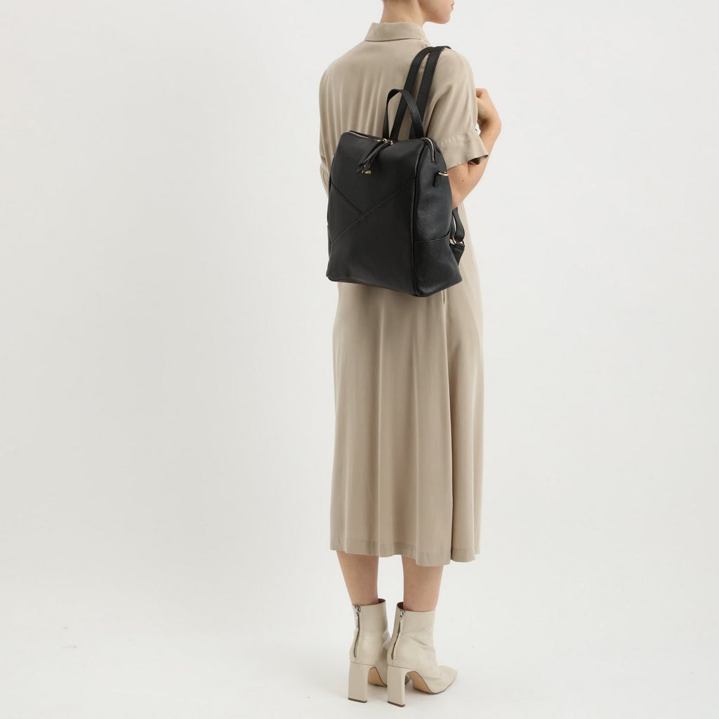 Izia Backpack - Black