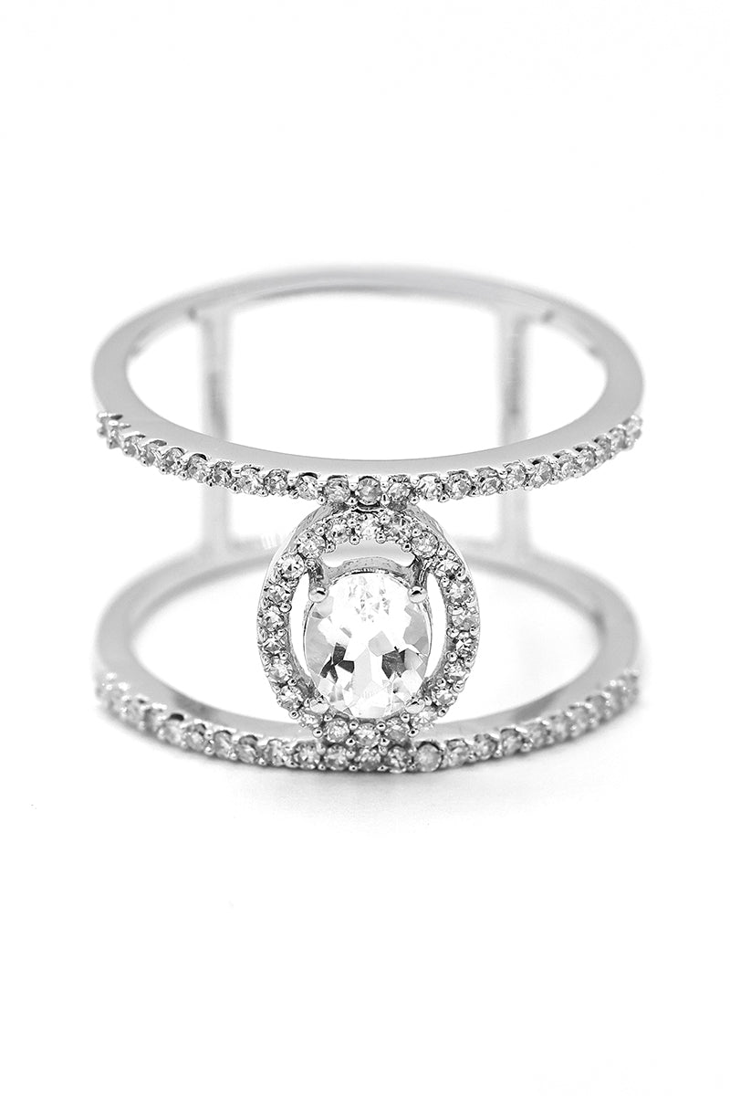 Anillo “Reino” Diamantes: 0.23Ct/68 Topacio Blanco 0.3/1