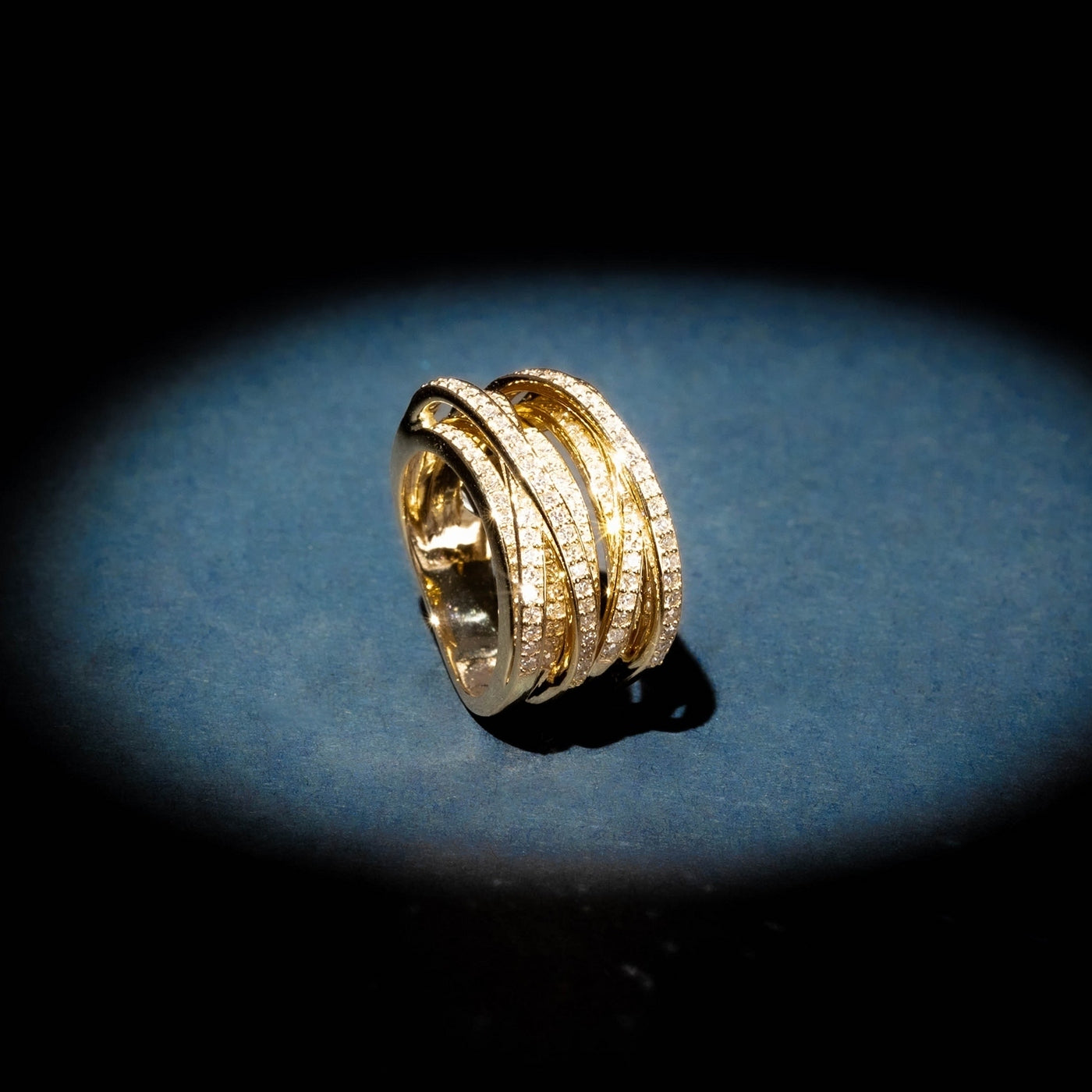 "New Entrelacs Candides" Ring, Diamonds: 0.99Ct/165 - 375/1000 Yellow Gold