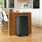Papelera de cocina con pedal 40L GREENWICH Design Gris mate en acero inoxidable con tapa curva