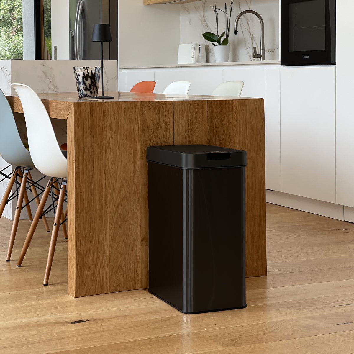 Papelera de cocina automática 60L SILVERLAKE BLACK en acero inoxidable con flejes Apertura de mariposa gran capacidad