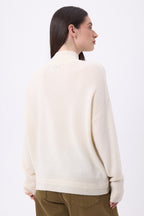 Jersey de cuello alto con joyas Baya - Blanco-botones plateados - Mujer