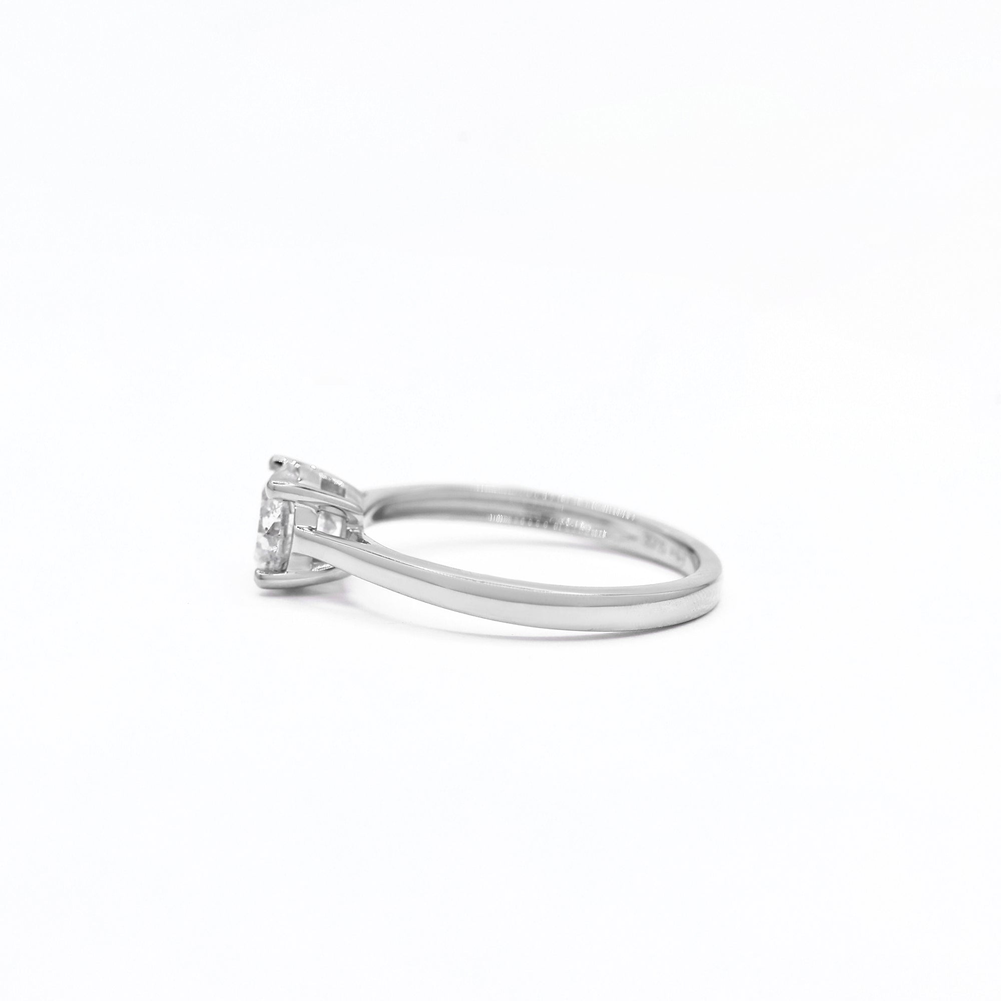 "Délicate'" Solitaire Ring D0.50/1