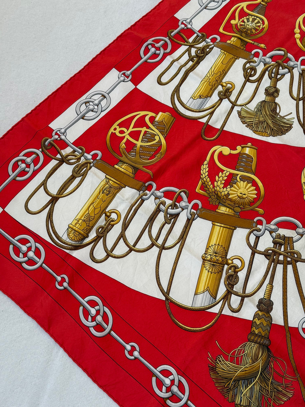 Foulard Hermès – Modèle Cliquetis