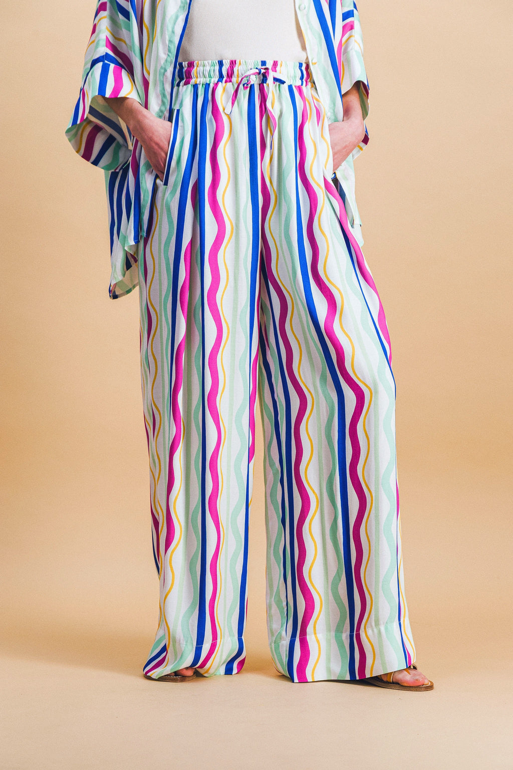 Théodore Pantalones Rainbow Lines