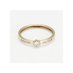 Anillo “Lacey” Oro amarillo 375/1000 y circonio