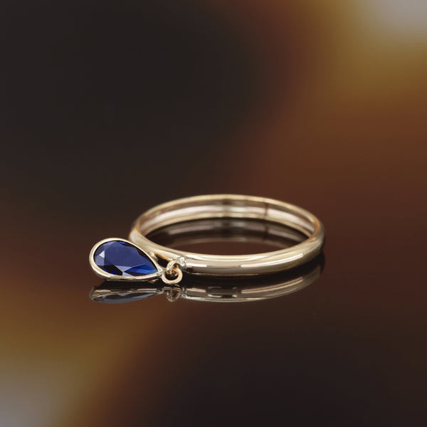 “Blue Medallion” Ring 375/1000 Yellow Gold And Zirconium