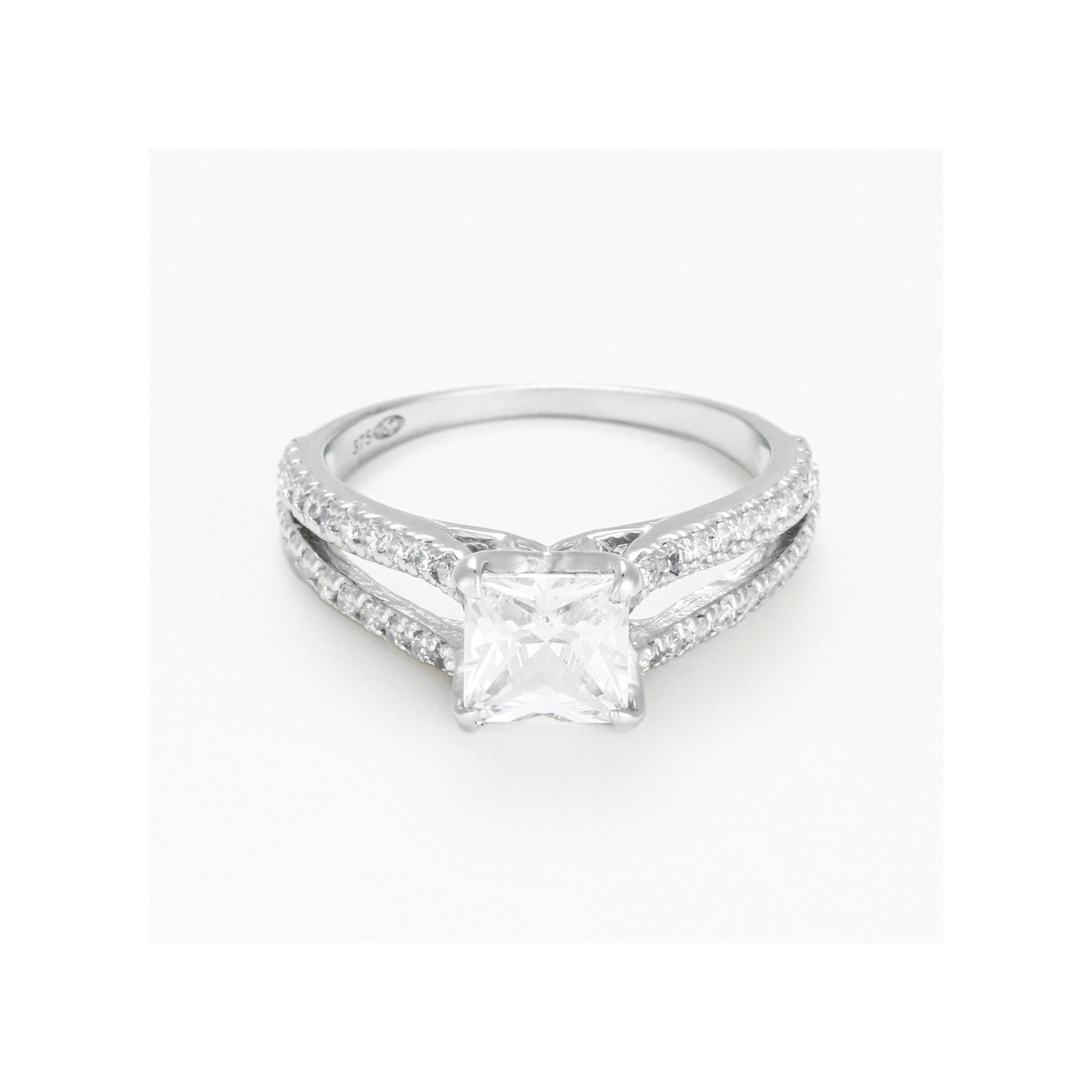 “La Merveilleuse” Ring 375/1000 White Gold And Zirconium