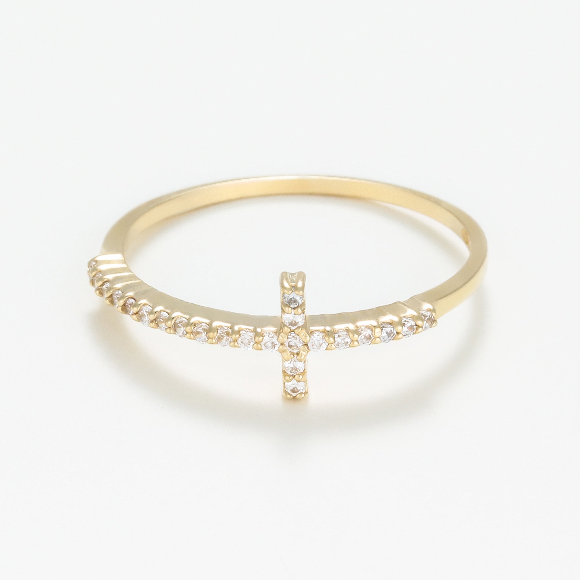 Anillo "Cruz Verdad "Oro Amarillo 375/1000 y Circonio