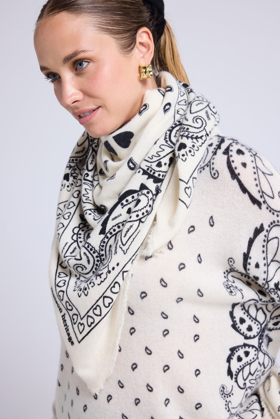 Unisex Bandana Scarf 90*90 in Cashmere - White Black