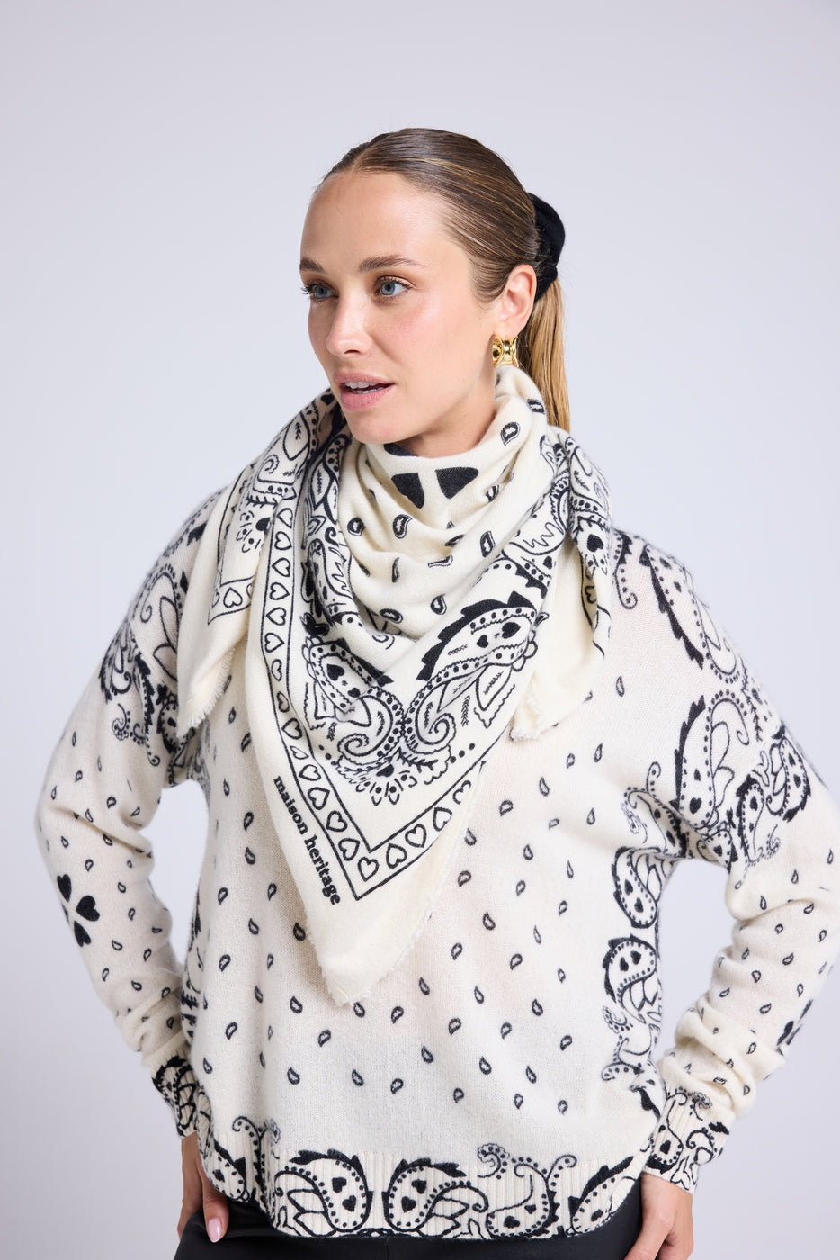 Unisex Bandana Scarf 90*90 in Cashmere - White Black