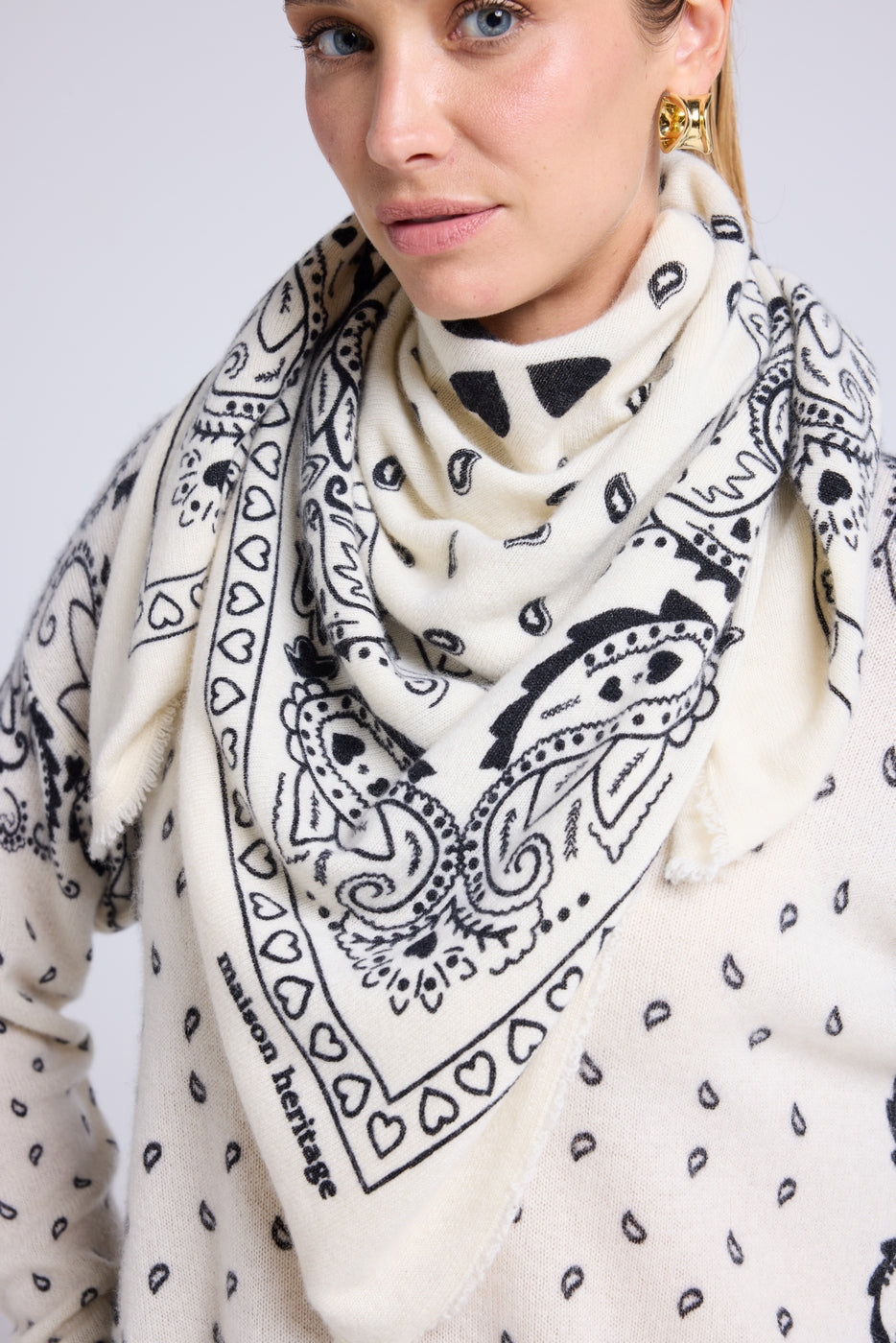 Unisex Bandana Scarf 90*90 in Cashmere - White Black