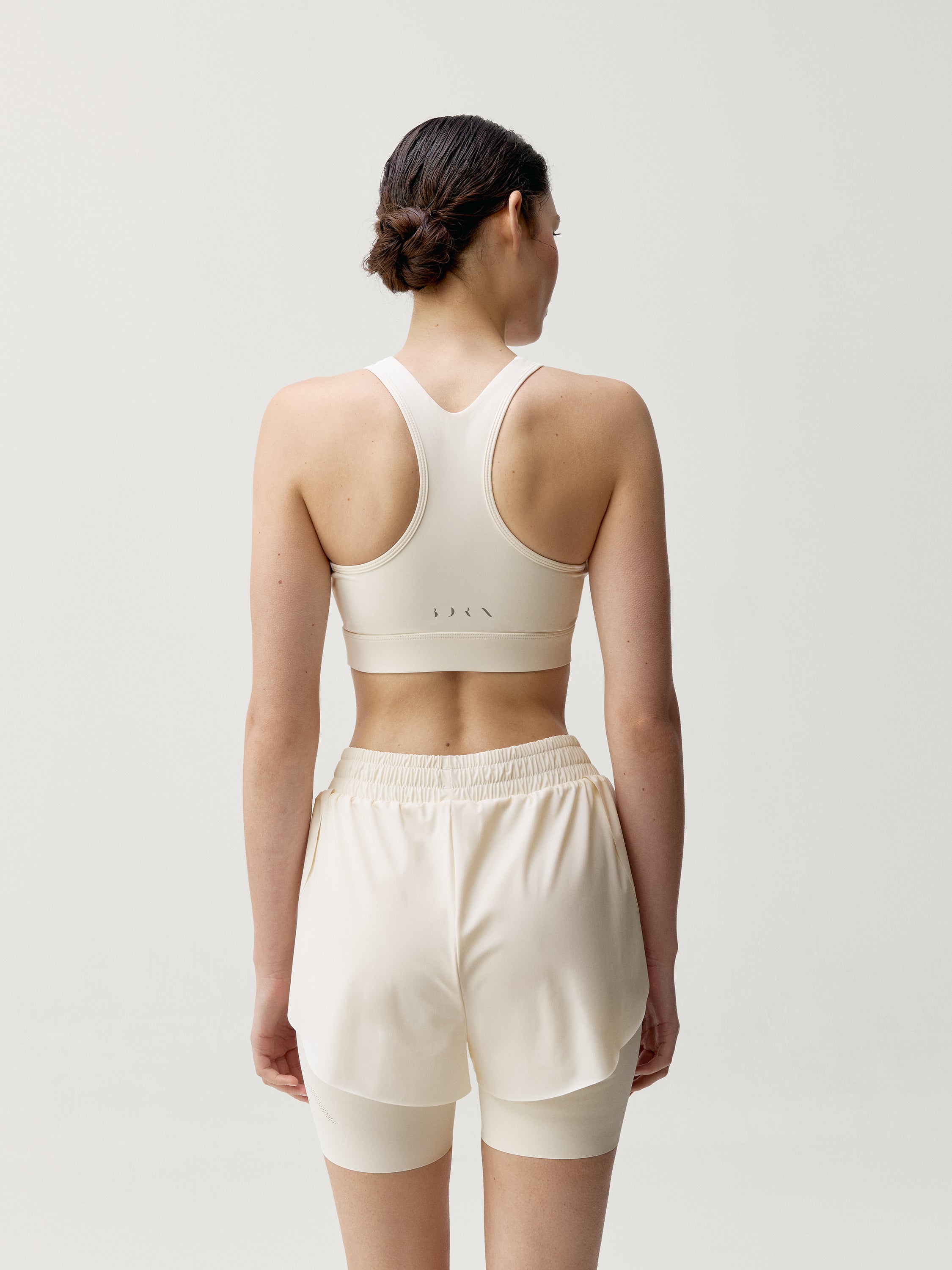 Short Bikila - Tiza Blanca - Mujer