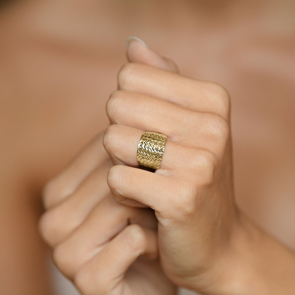 Anillo “Giuliana” Oro amarillo 375/1000