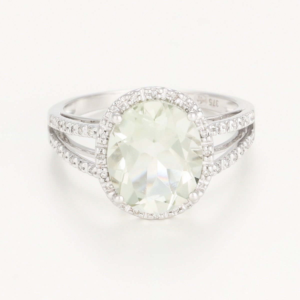 "Green Amethyst Oval" Ring - 375/1000 White Gold