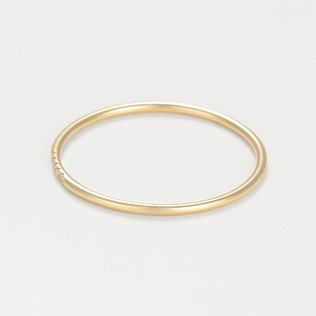 Anillo “Alianza Humildad” Diamantes 0.02Ct/5 – Oro amarillo 375/1000