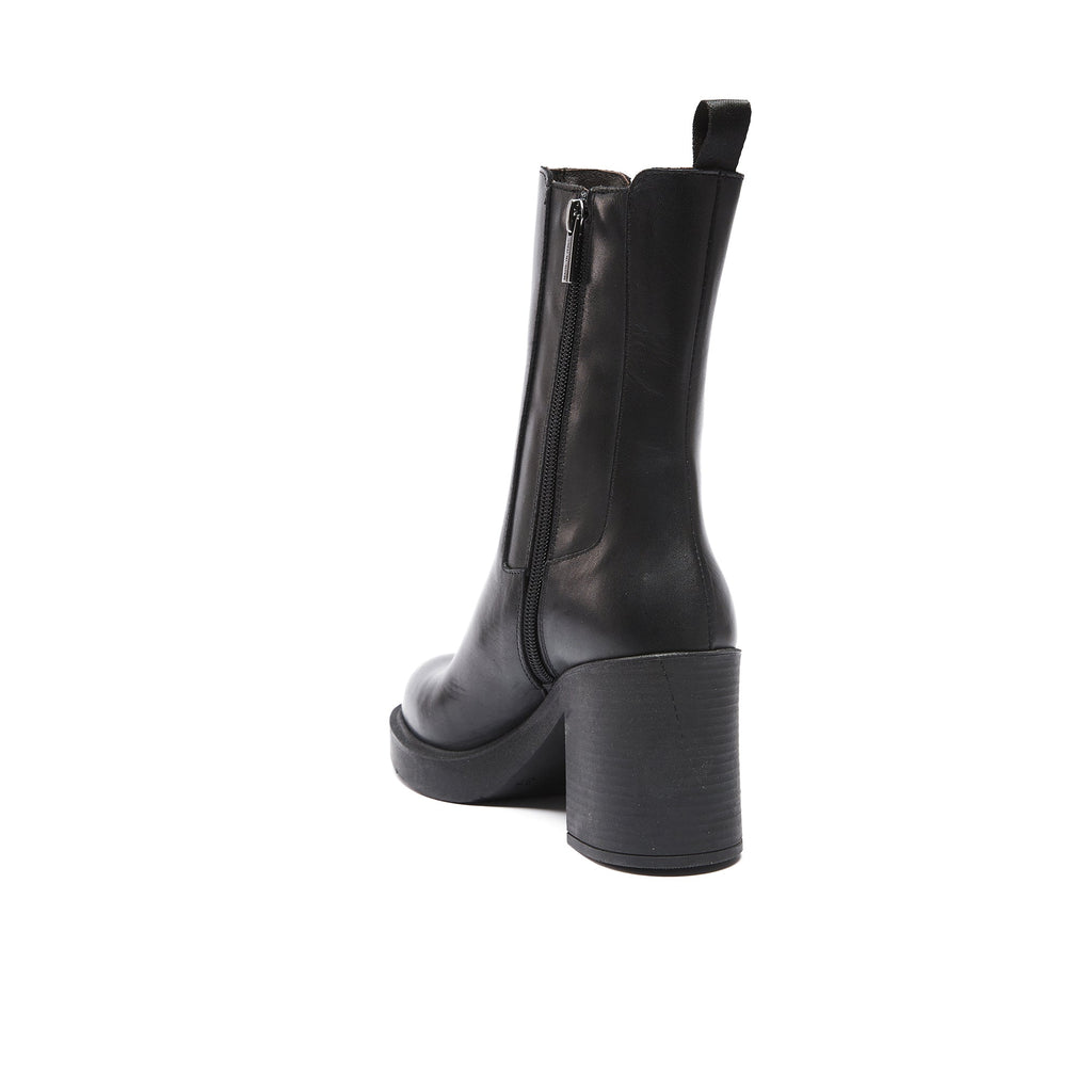 British Passport - Heeled Chelsea Boots - Black - Women