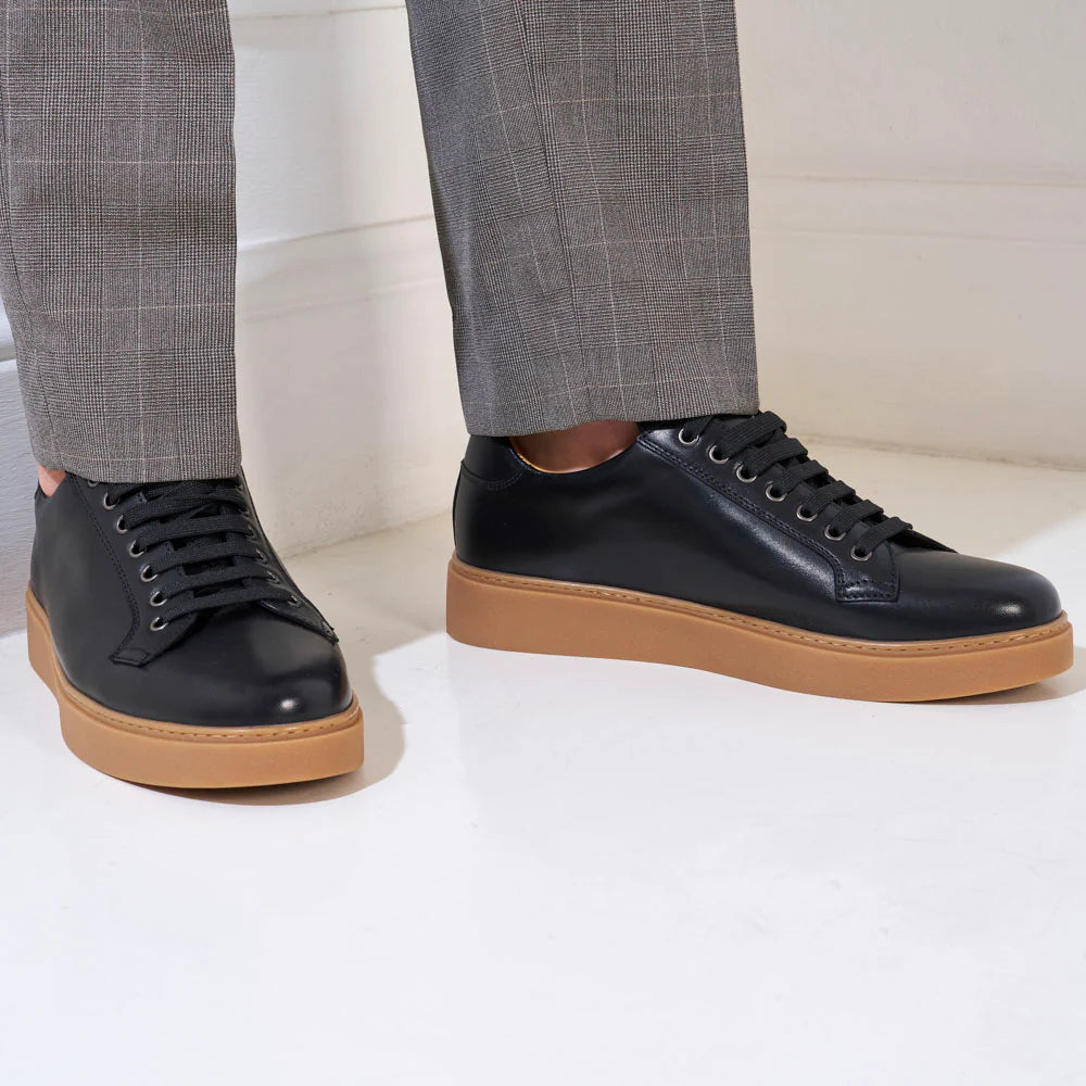 Lace-Up Trainers - Black - Men's