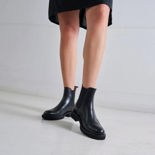 Pasaporte británico - Botas Chelsea Wingtip - Negro - Mujer