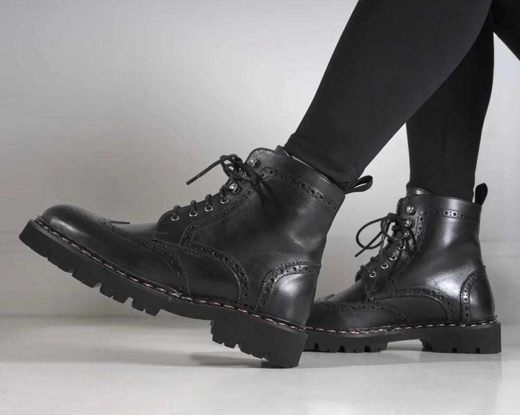 British Passport - Golf Toe Derby Boots - Black - Women's