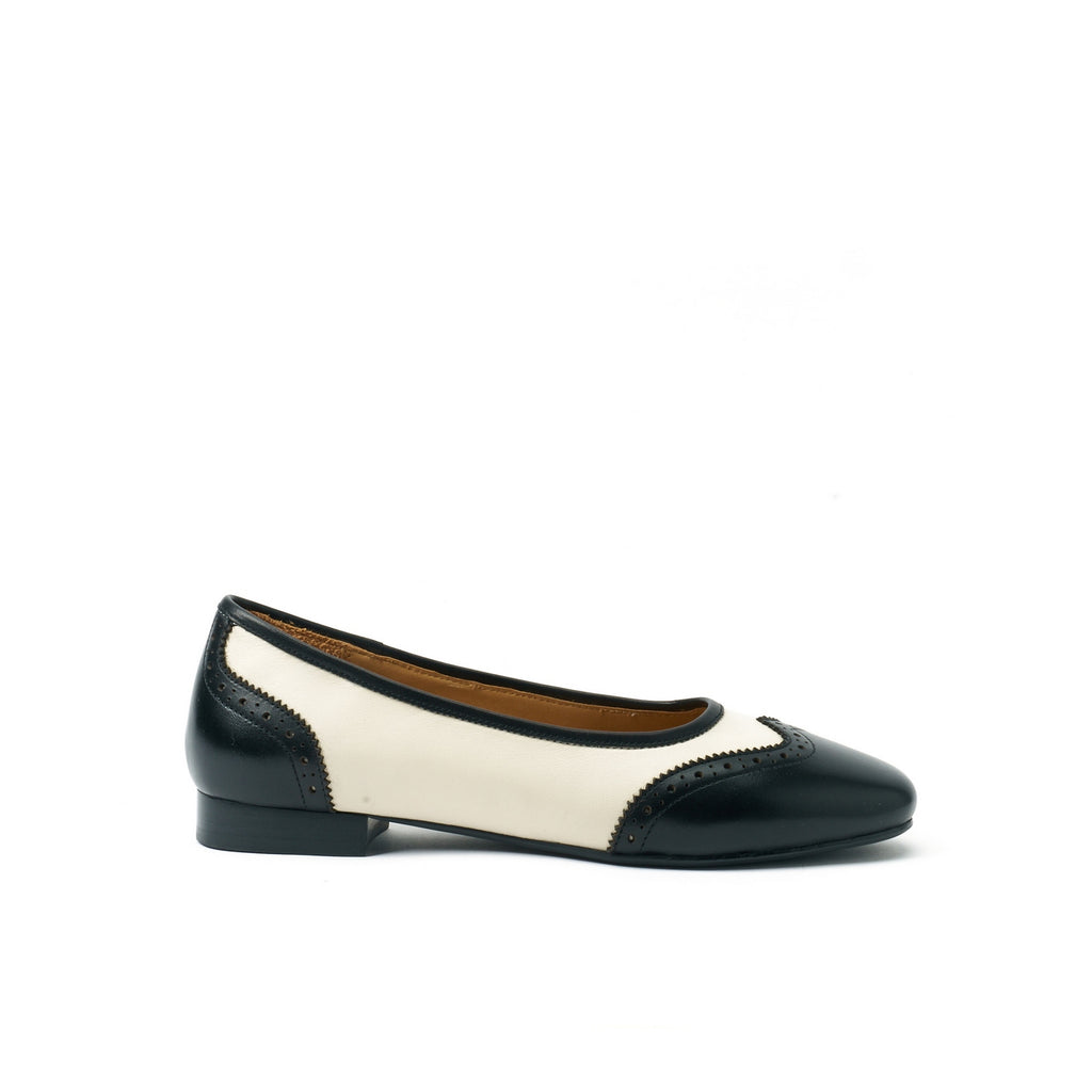 Black Ballet Flats - Women