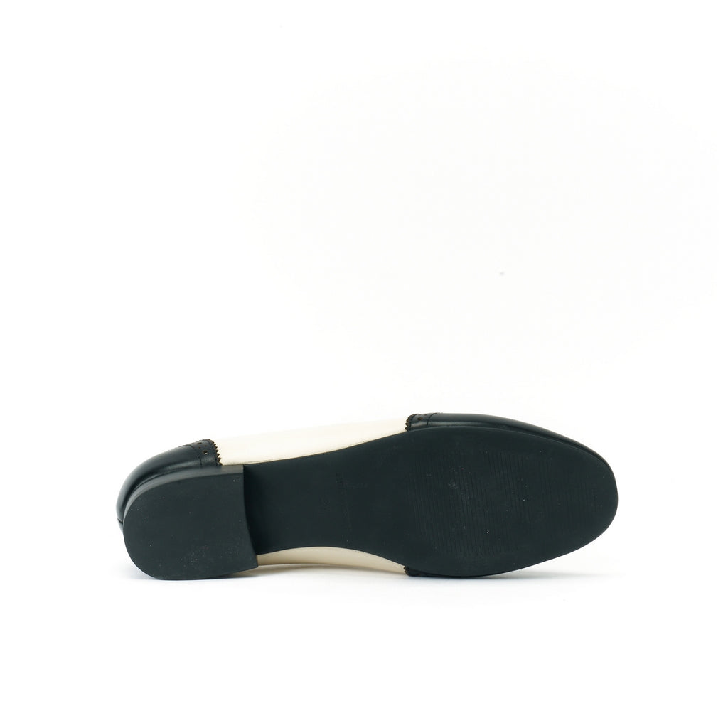 Black Ballet Flats - Women