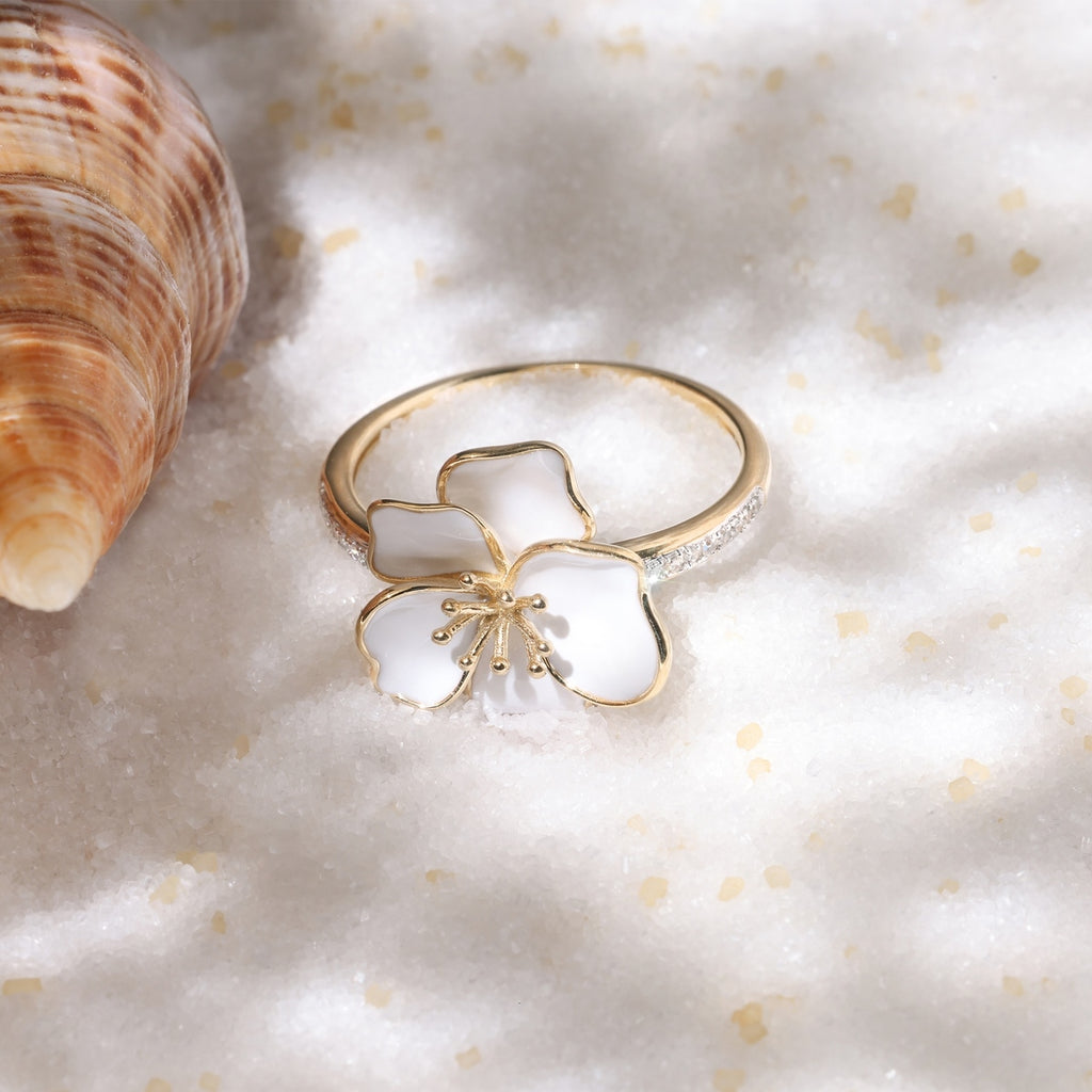 “Orchid” Ring – Yellow Gold