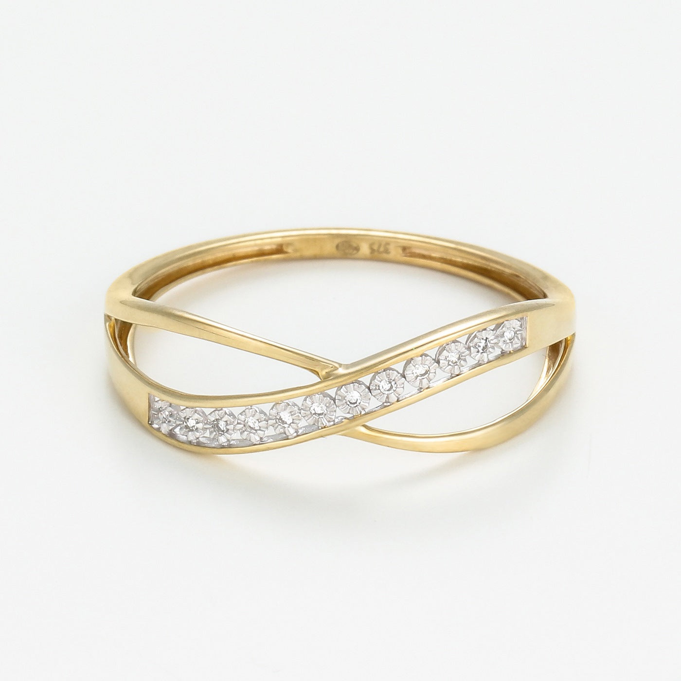 "Linked" Ring D0.02/12 - 375/1000 Yellow Gold