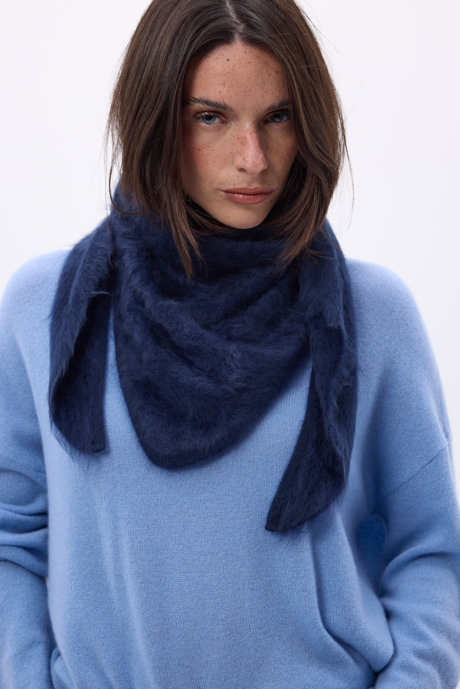 Bandana triangular oversize – cachemira cepillada Brea - azul marino - mujer