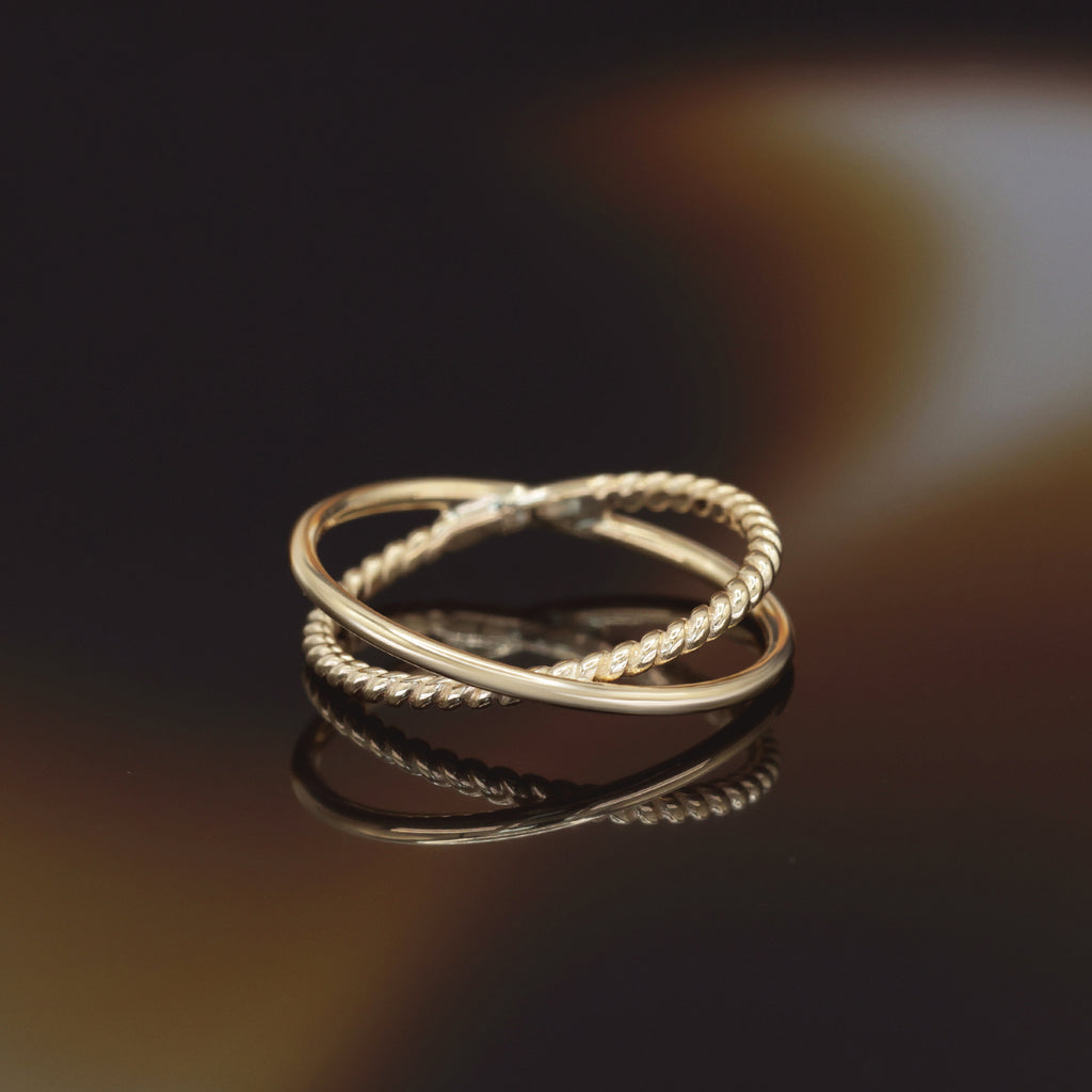 “Neptune” Ring 375/1000 Yellow Gold