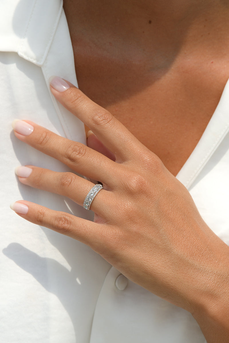Anillo "Sitra" D 0.08/24 Topacio blanco 1.16/7 - Oro blanco 375/1000