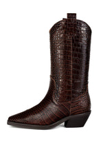 Holly Leaves Boots - Brown
