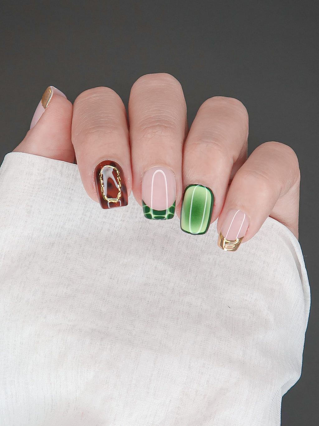 Faux Ongles - Basic instinct