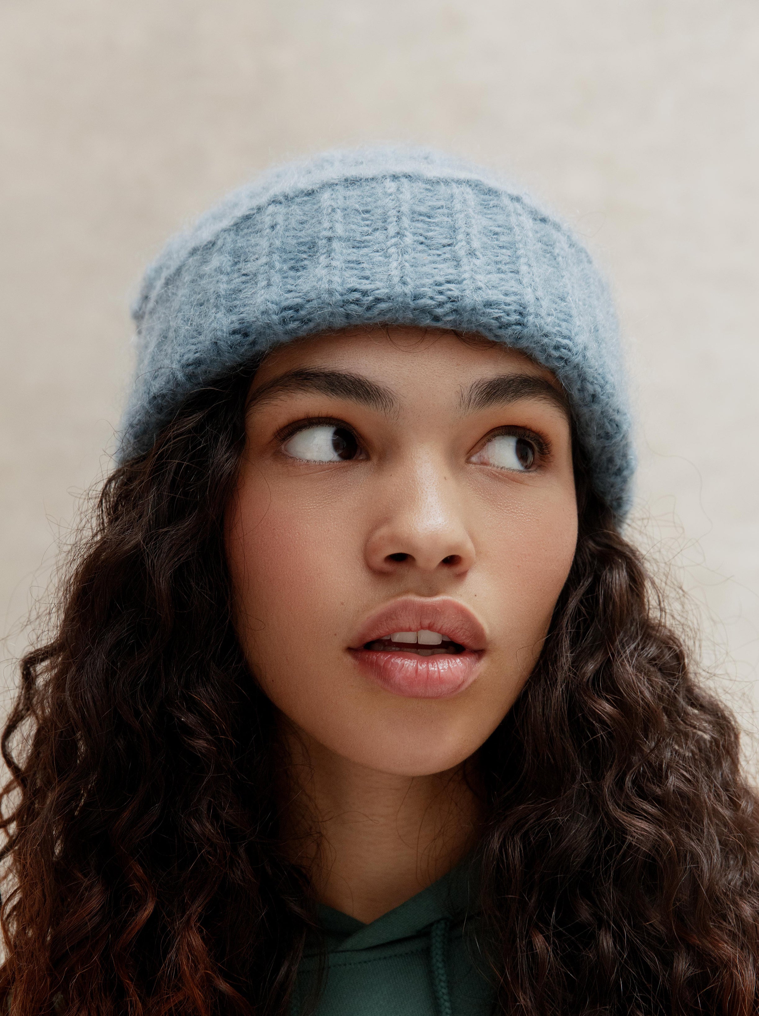 Gorro Mohair Azul Hielo