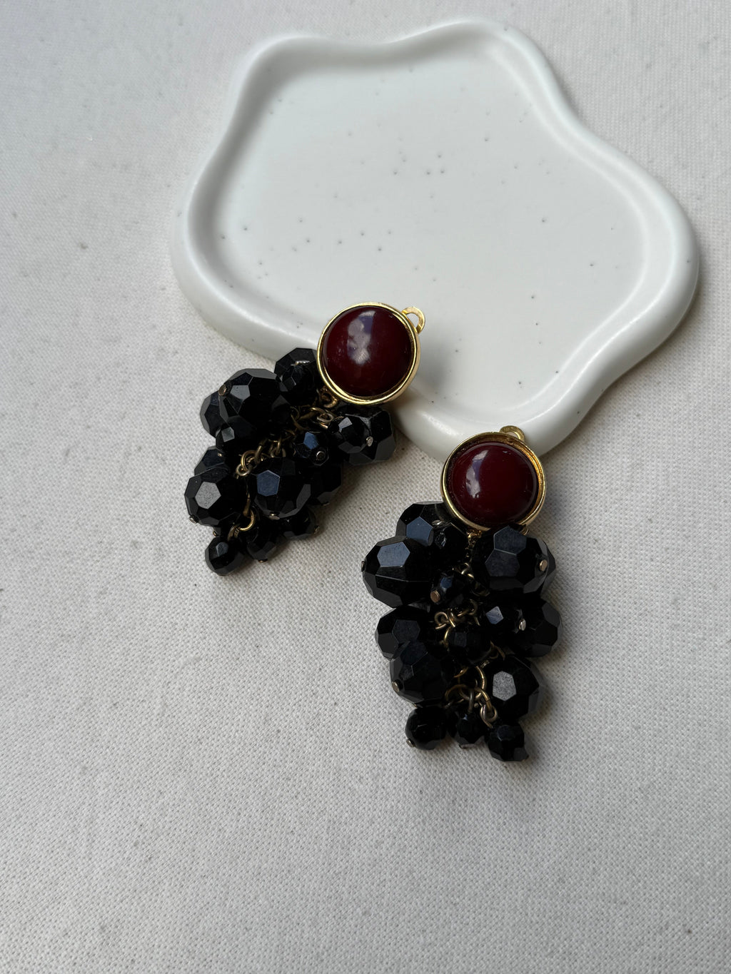 Pendientes Georges Rech Vintage - Racimos Negros Y Cabujones Burdeos