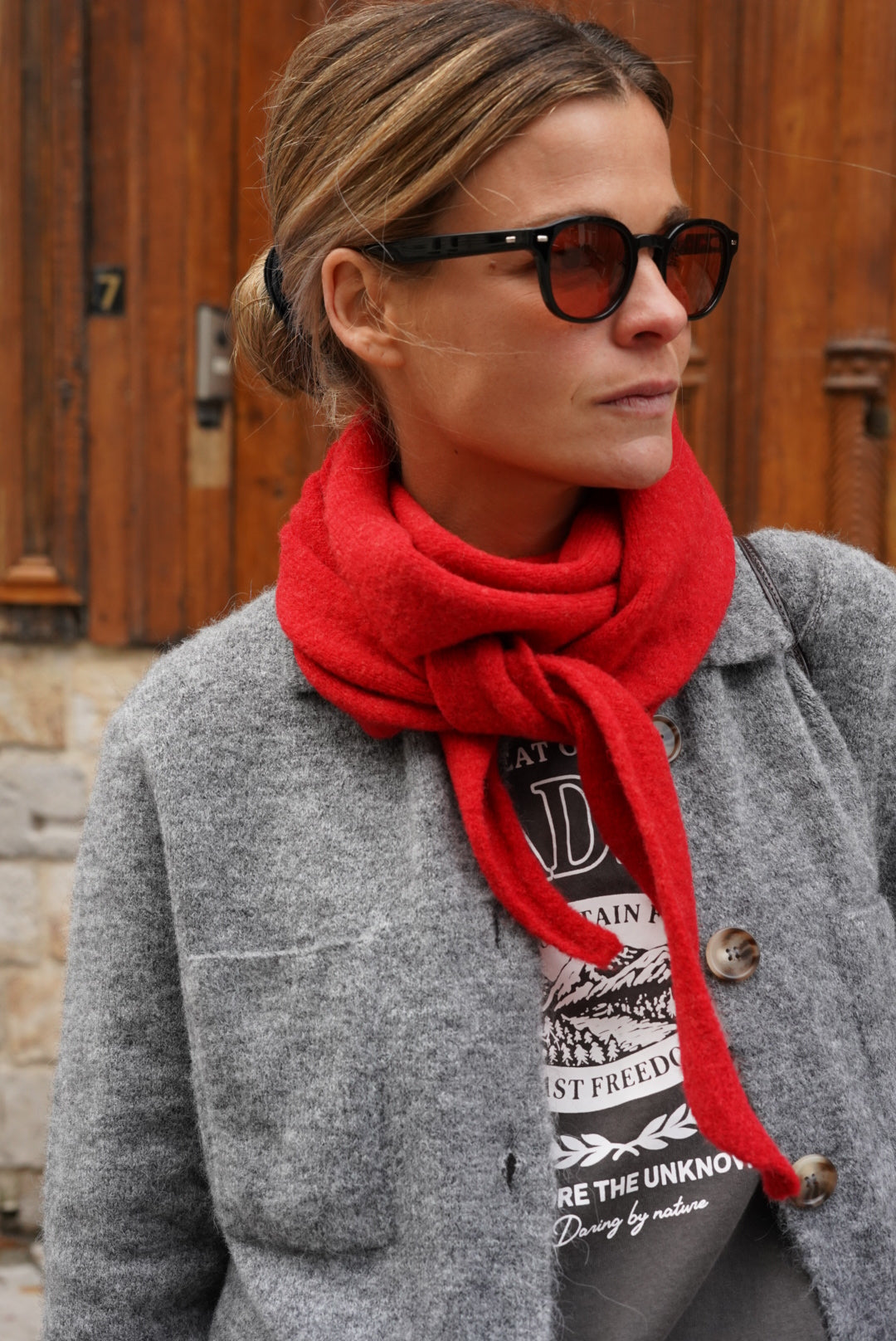 Arthus Red Knit Scarf
