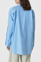 Camisa con Detalle de Costura - Sky Blue - Mujer
