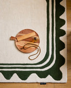White cedar – Wavy wool rug – green White cedar