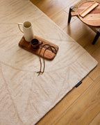 Cèdre blanc – Tapis en laine feuillage - crème Cèdre blanc