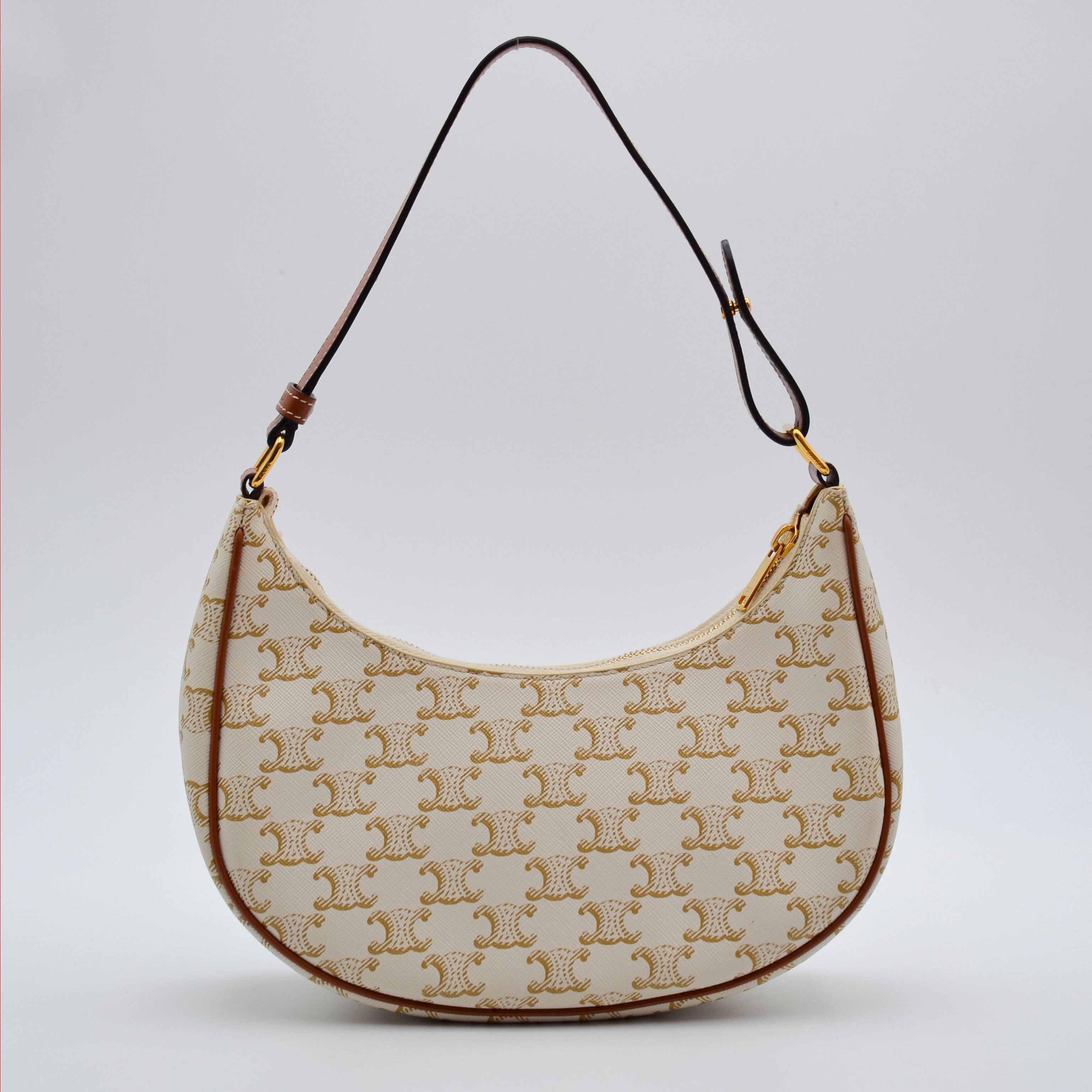 Céline Ava Toile Triomphe