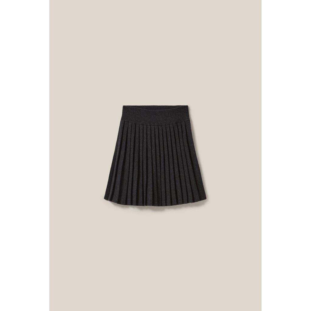 Falda corta de punto gris jaspeado