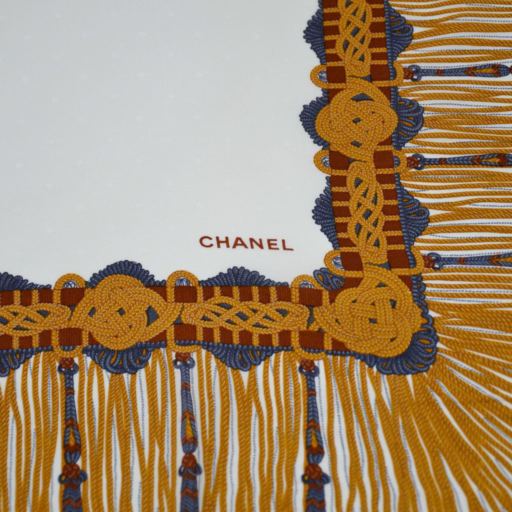 Foulard Chanel Carré Soie Écru & Or