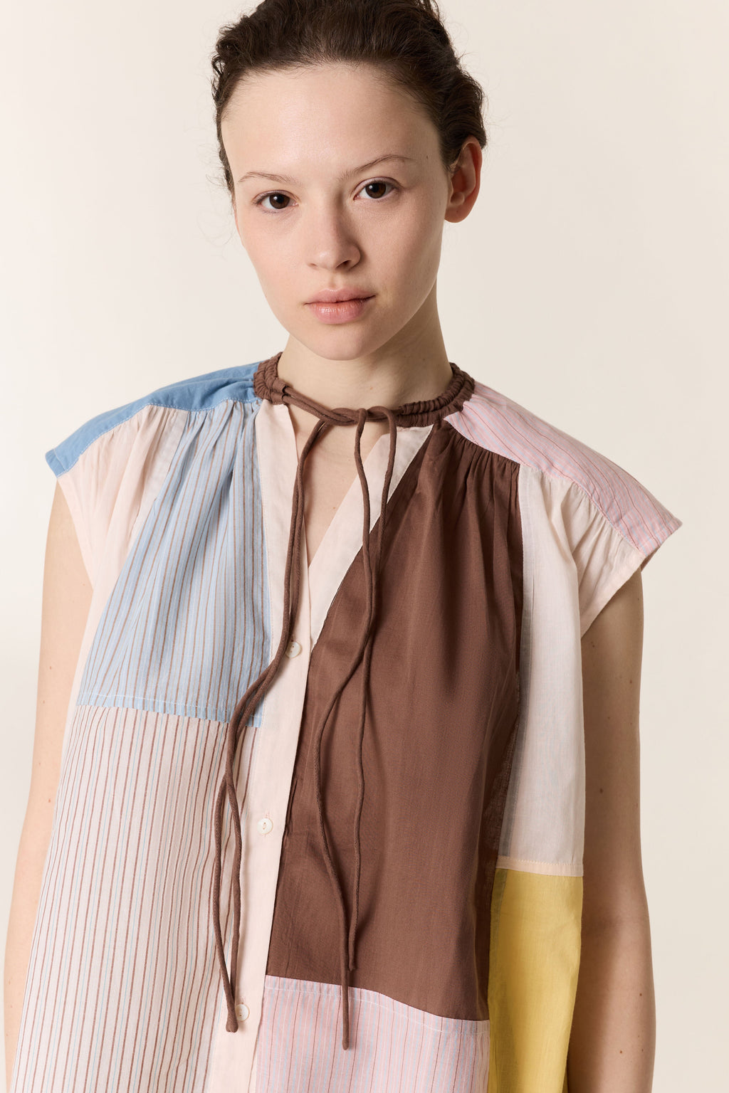 Camisa con parche Coti