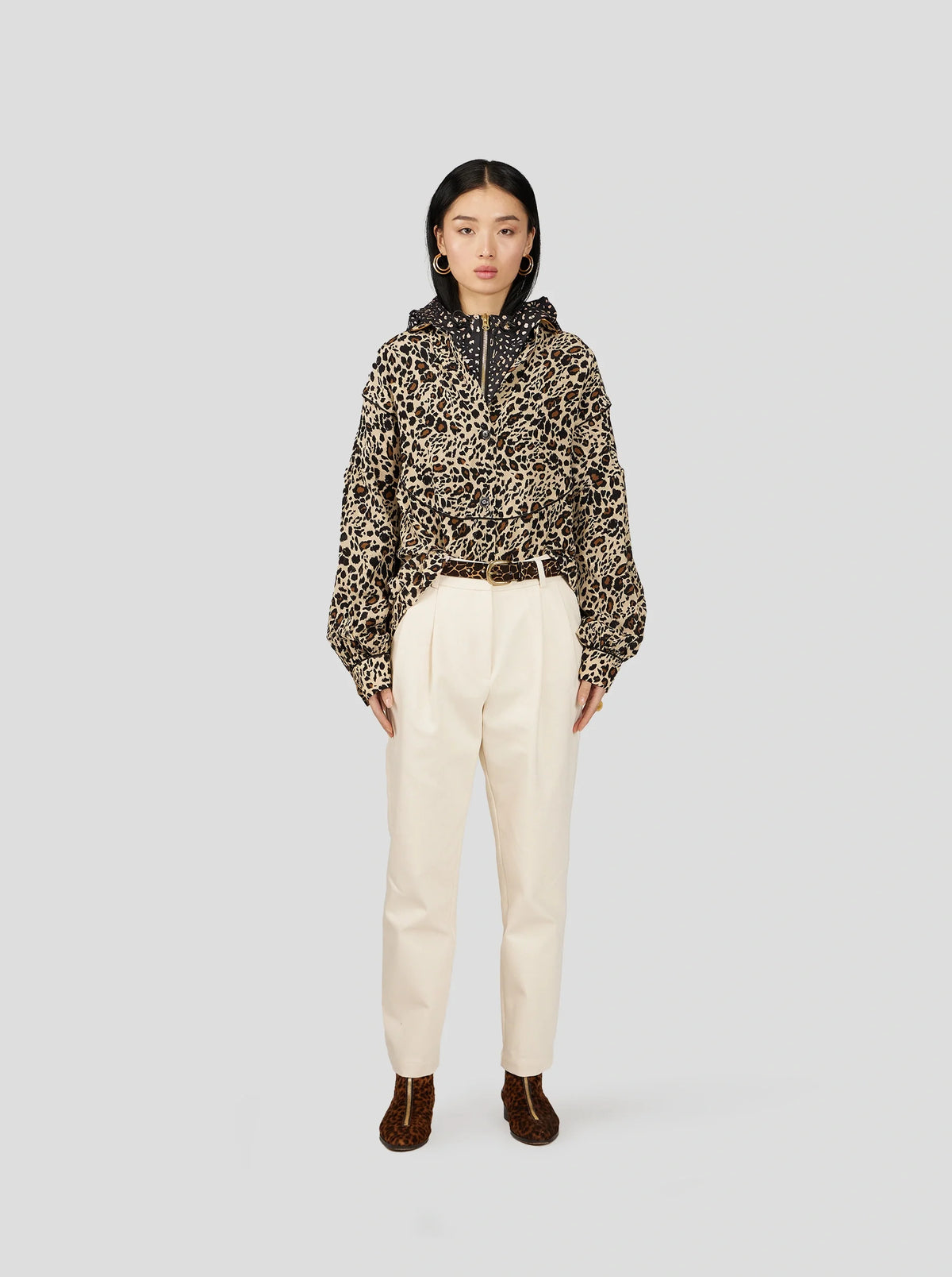 Tasman Shirt in Silky Leopard Print