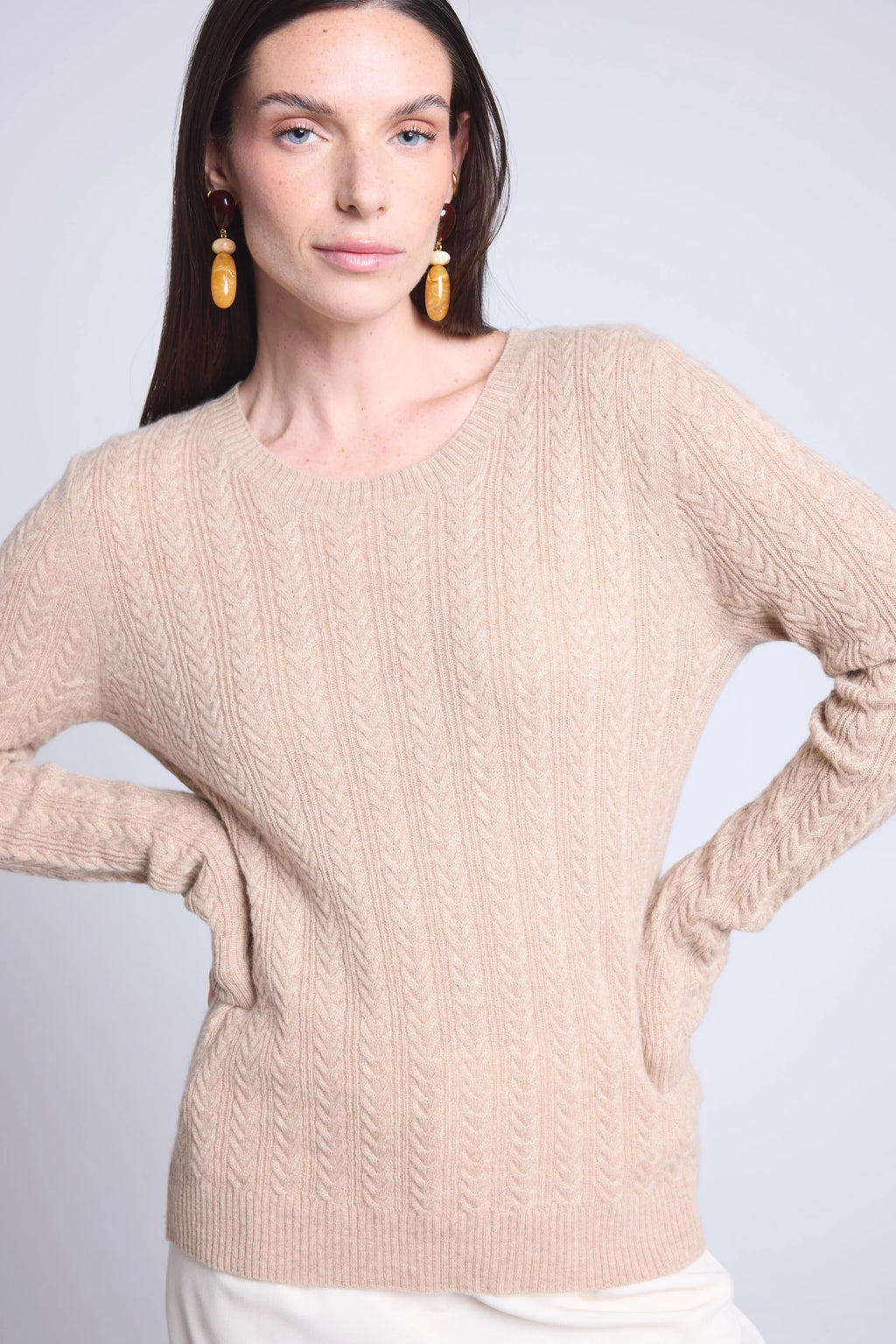 Jersey de cuello redondo trenzado Chiara - Beige crema - Mujer