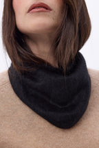Petit Bandana Triangle – Cachemire Brossé Chris - Noir - Femme