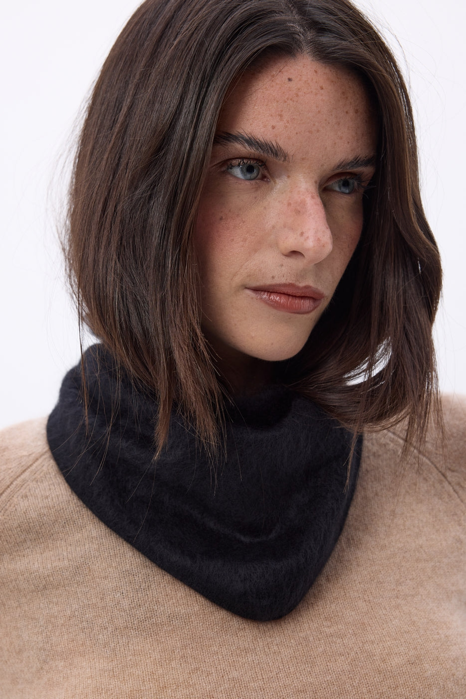 Petit Bandana Triangle – Cachemire Brossé Chris - Noir - Femme