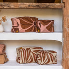 Trousse De Toilette À Motifs Brodés - Rose
